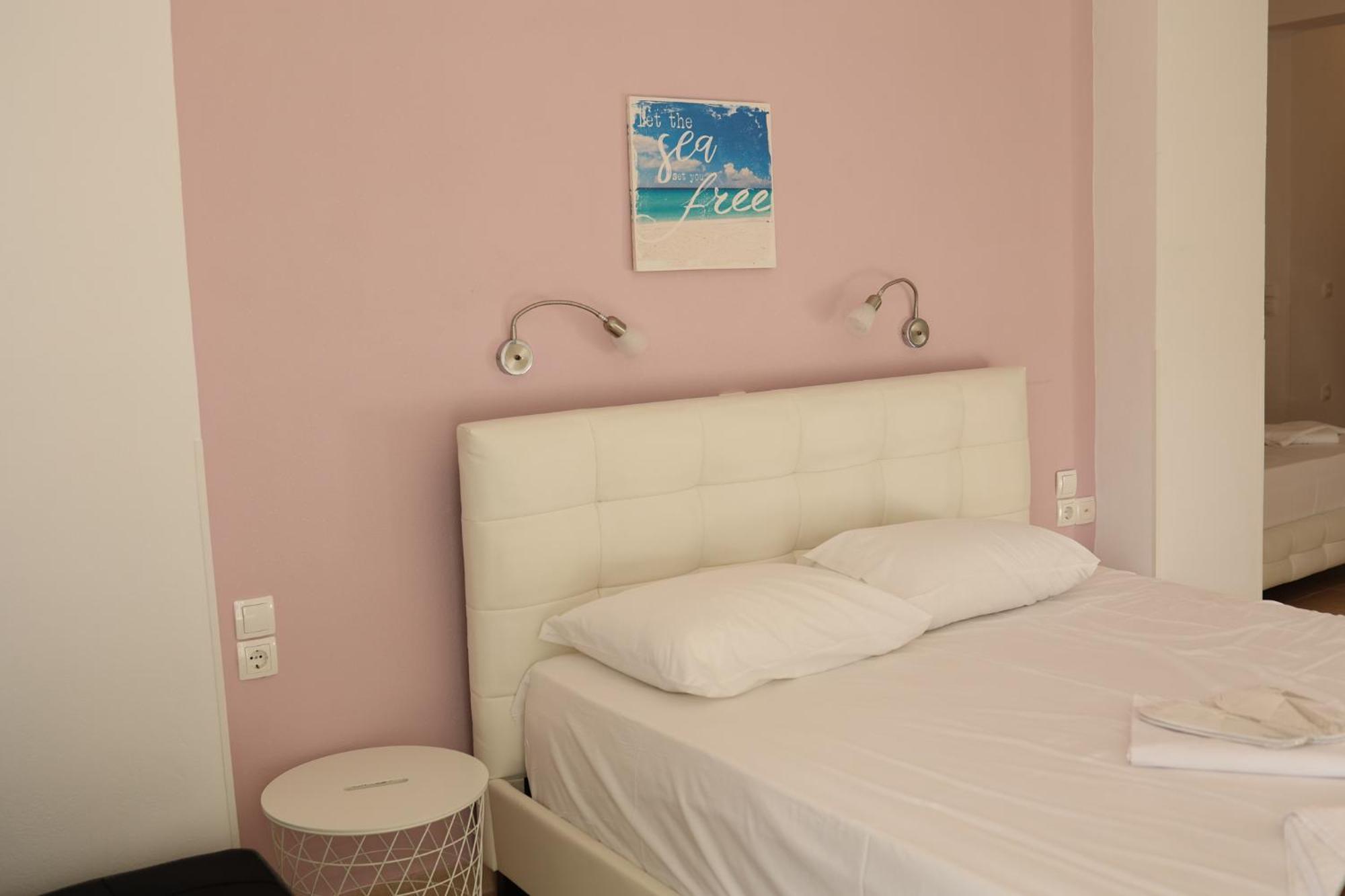 Tsanis Estate Aparthotel Parga Exteriör bild