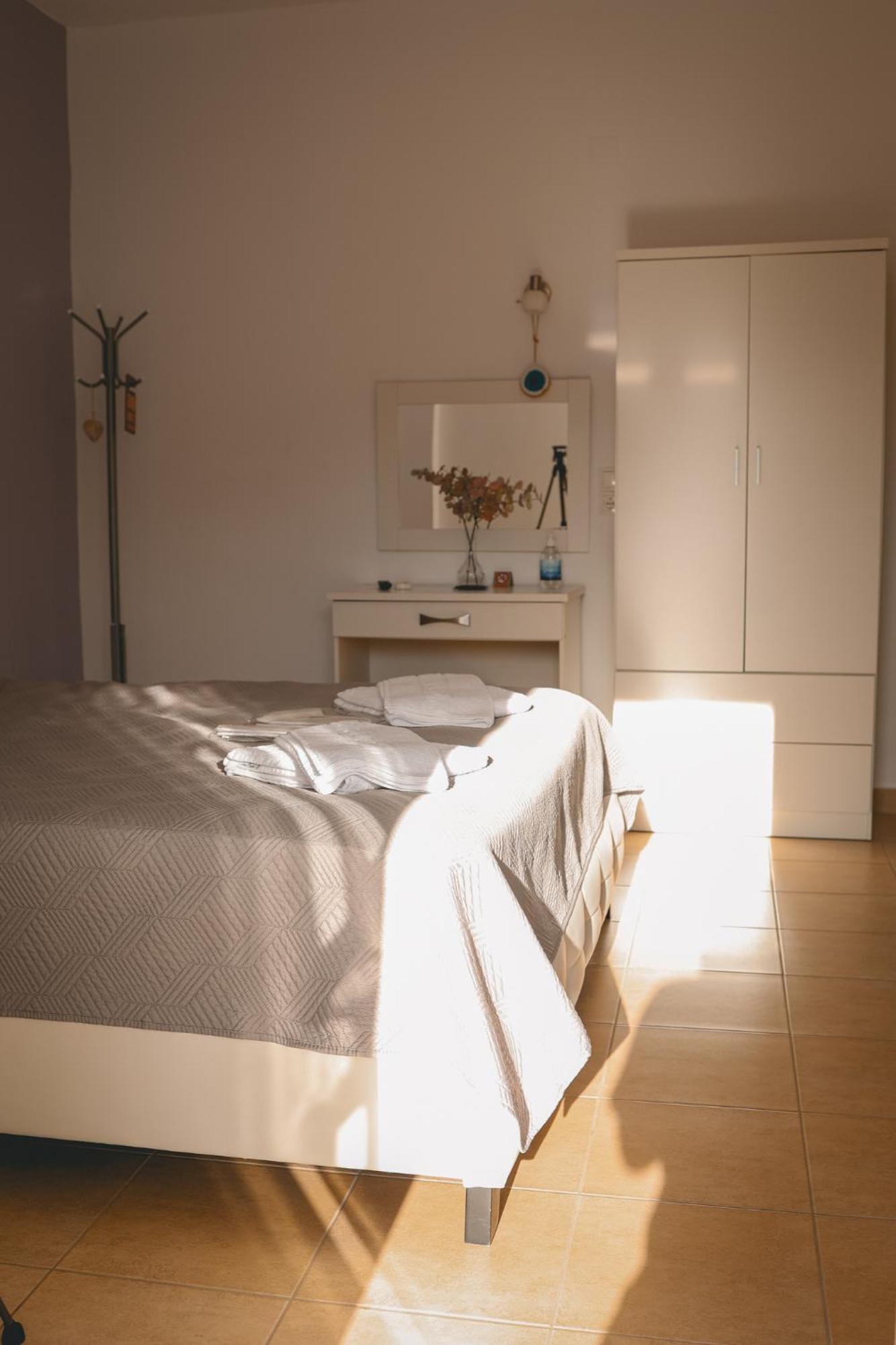 Tsanis Estate Aparthotel Parga Exteriör bild