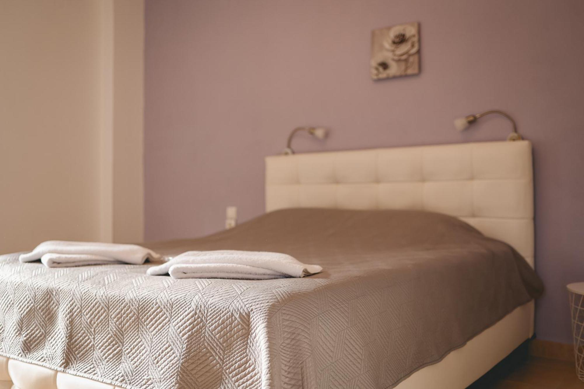 Tsanis Estate Aparthotel Parga Exteriör bild