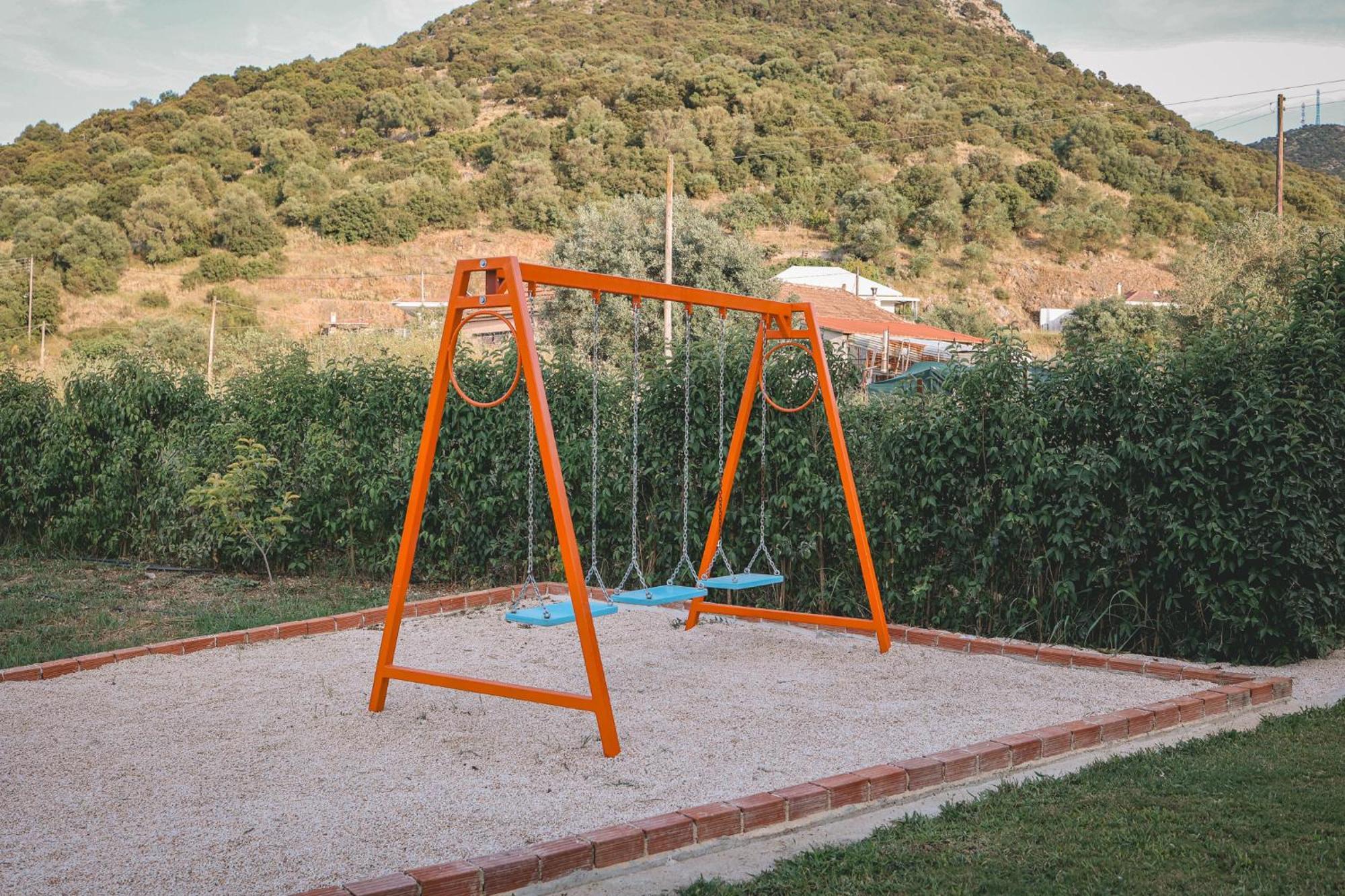 Tsanis Estate Aparthotel Parga Exteriör bild